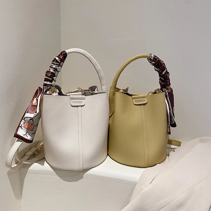 Céleste Belle Bucket Bag