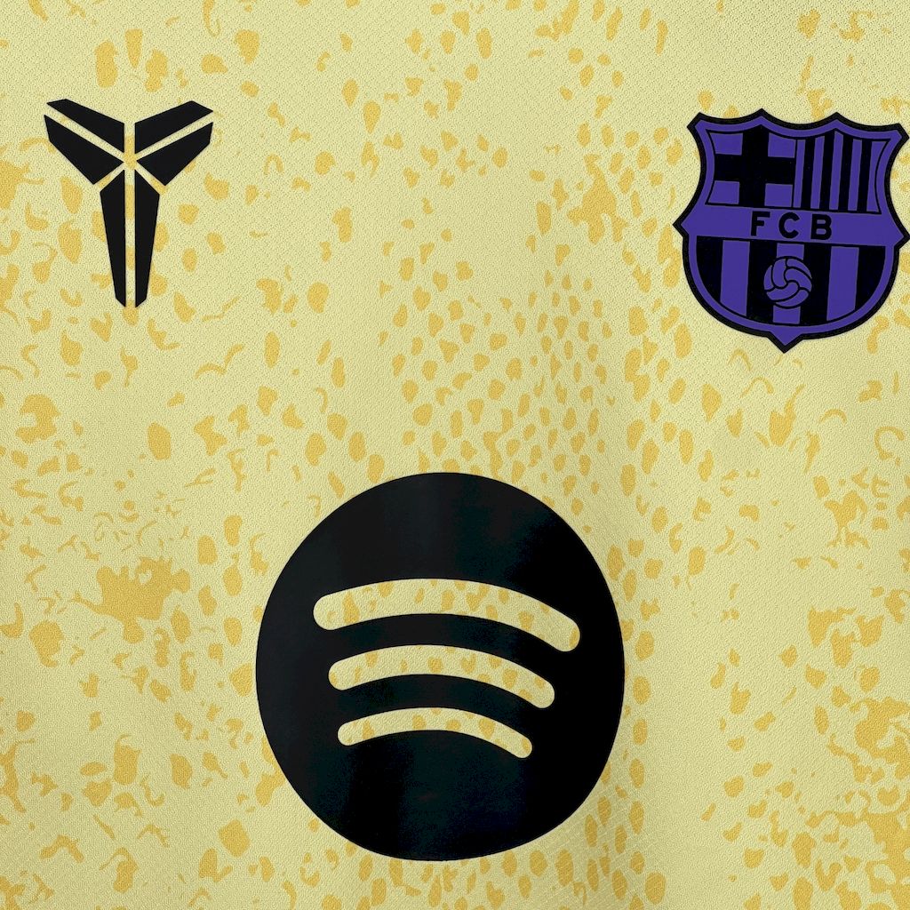 Barcelona X Mamba Yellow Kit