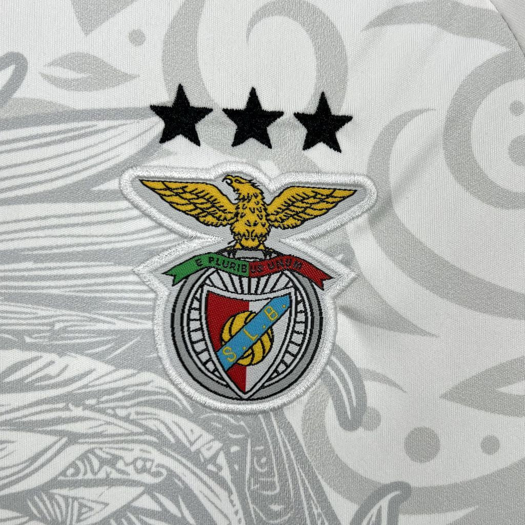 Benfica White Eagle Kit